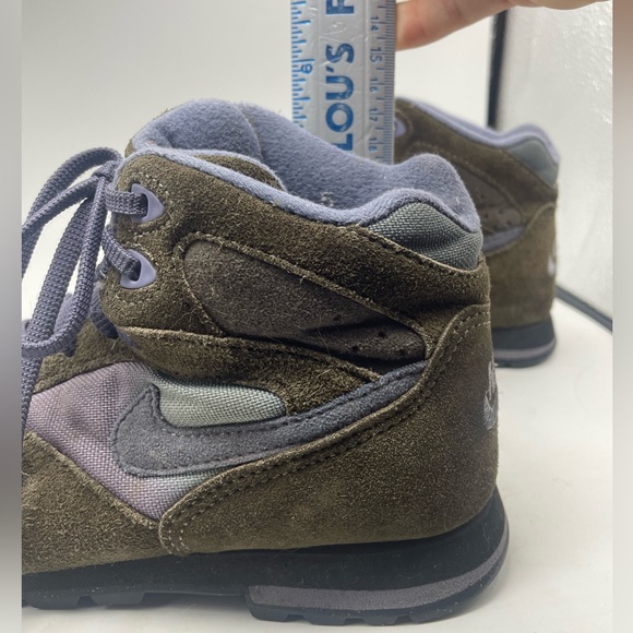 90s Nike Hightop Hiking Boots Sneakers Purple Gray leather Womens Size 6 Caldera - Picture 13 of 13